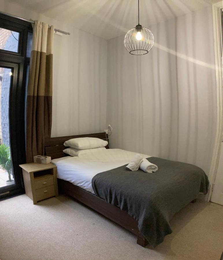 Cozy Private Room ลอนดอน ภายนอก รูปภาพ